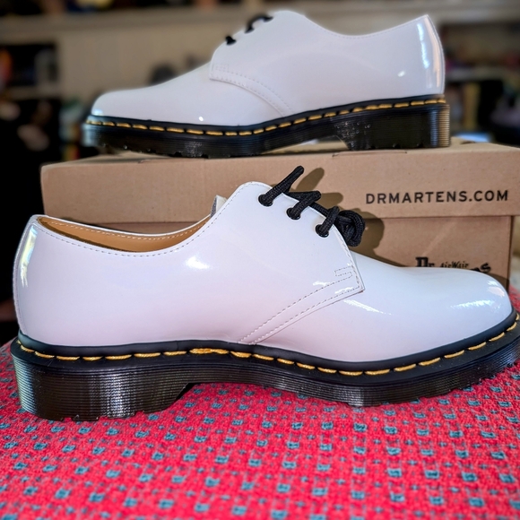 Dr. Martens - Picture 3 of 5